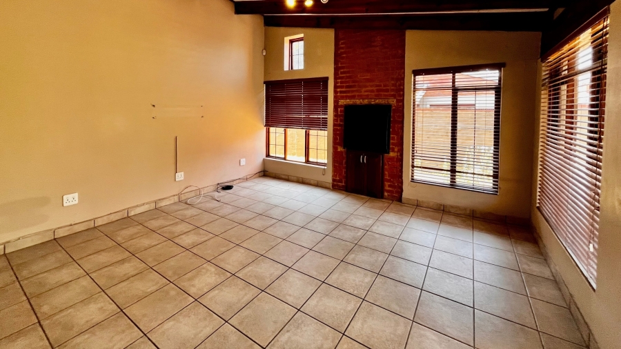 3 Bedroom Property for Sale in Waterval East North West